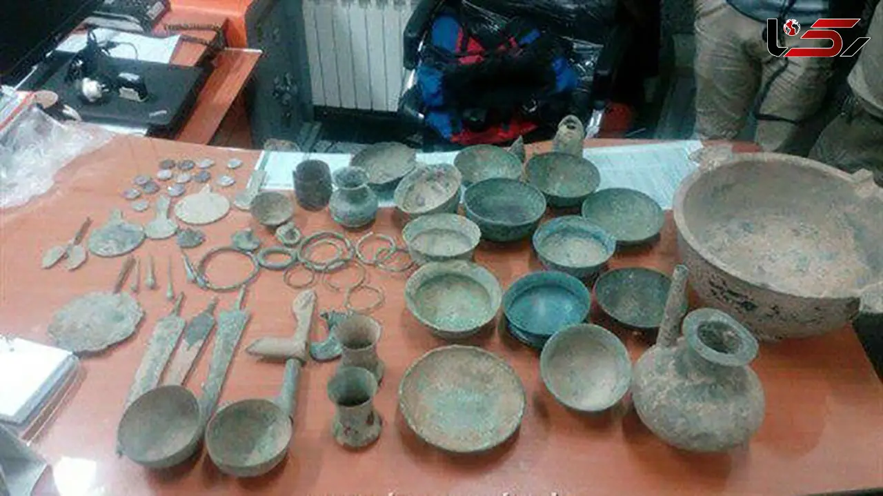 بازداشت مرد نیشابوری با گلچینی از گنج های قدیمی در خانه اش