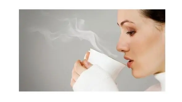  آب گرم بنوشید و از خواص اعجاب انگیز آن آگاه شوید