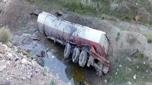 واژگونی 186 تانکر حامل سوخت در محورهای مواصلاتی کردستان