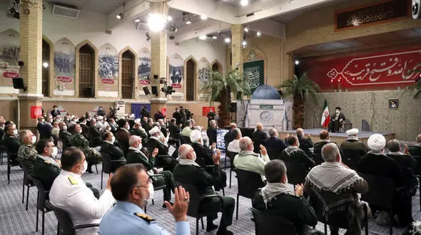 دفاع مقدس نشان داد صیانت از کشور با مقاومت به دست می آید نه با تسلیم/ اقتدار نیروهای مسلح موجب محبوبیت آنها درنزد مردم شد