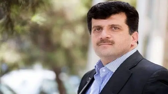 دکتر فاطمی: اگر تولیدکننده پمادهای گیاهی راست می گوید، پمادهای خود را روزی سه بار به مدت یک هفته بخورد + فیلم 