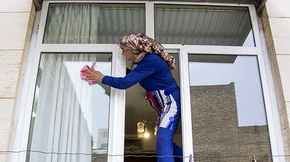 بهترین زمان برای شروع خانه تکانی؛ کلید پیشگیری از کمردرد چیست؟