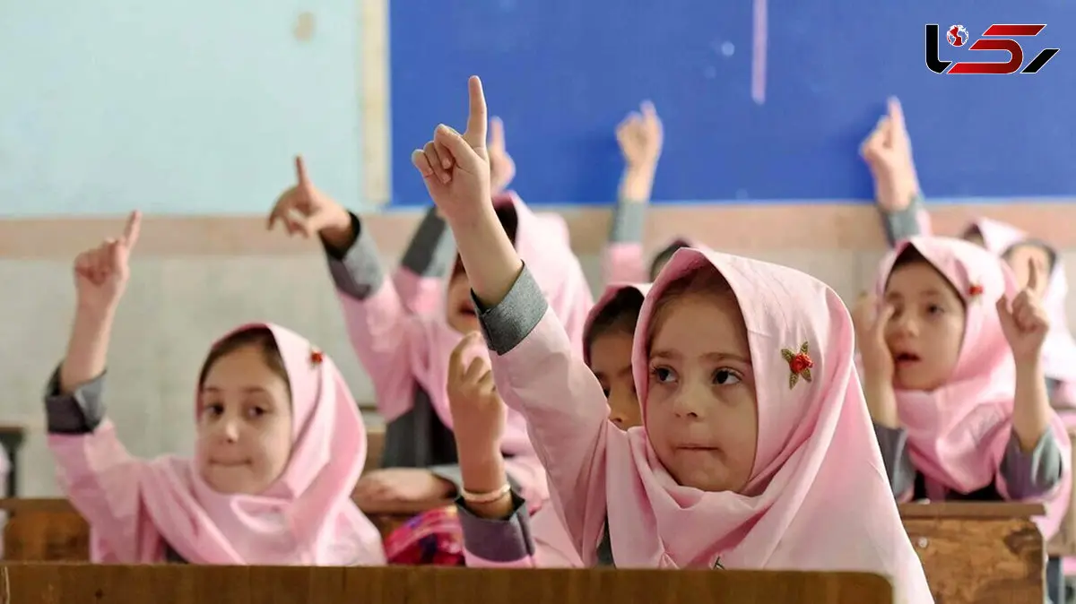 اگر سن پیش دبستانی به ۵ سال برسد، حجاب دانش آموزان دختر اجباری می شود یا نه؟ / سخنگوی کمیسیون آموزش توضیح داد