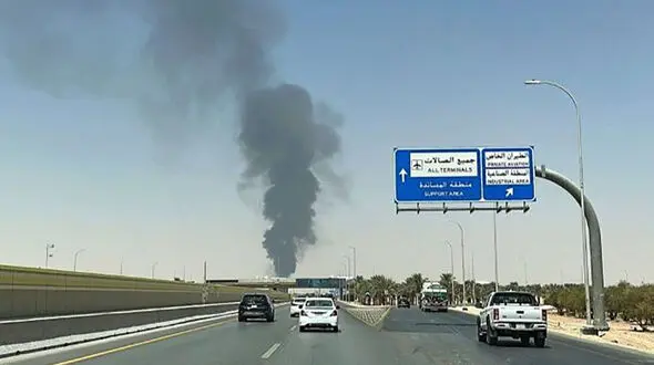 حمله موشکی و پهپادی به فرودگاه ملک‌خالد در ریاض