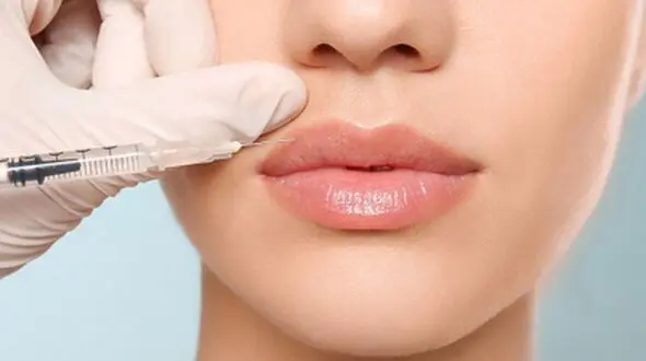 تزریق ژل و فیلر: چه علائمی باید شما را نگران کند؟