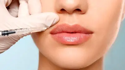 فیلم / دستور پزشک تهرانی برای سوزاندن خانم بیمار بعد از مرگ بخاطر تزریق ژل زیبایی ..