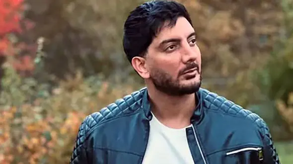  دانلود آهنگ باشکوه فرزاد فرزین به نام فرار / تو با اون دلبریات حرصمو در میاری