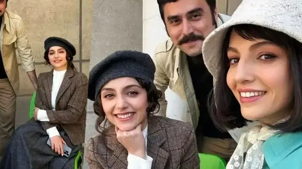 امیرحسین رستمی، امین شکاری، نازنین بیاتی و مهسا حجازی در پشت صحنه ی تاسیان