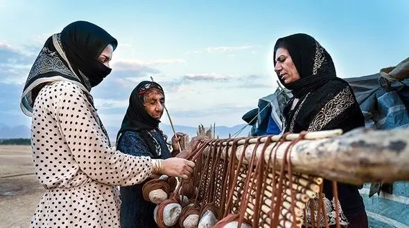 فصل کوچ عشایر / زنان عشایر ایران همچنان درگیر تحریم فرهنگی تا فقر بهداشتی 