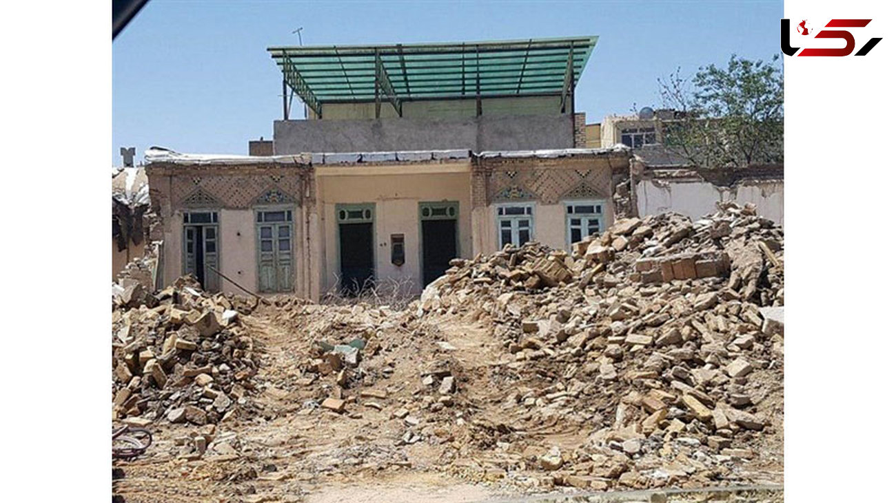تخریب خانه تاریخی قلاب‌دوزهای مشهد بدون استعلام از میراث‌فرهنگی به‌دست شهرداری