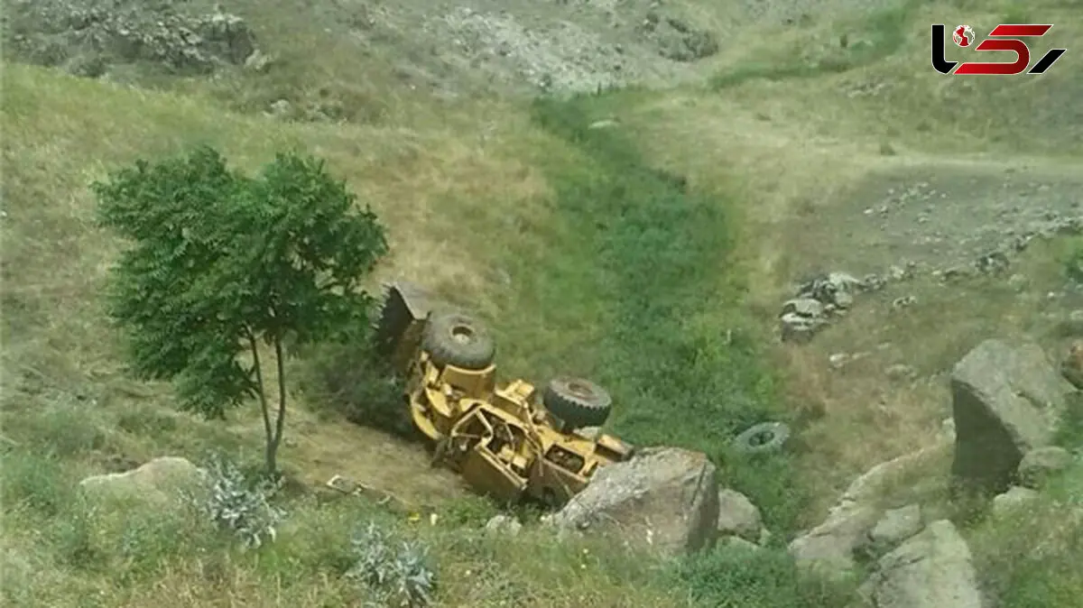 سقوط لودر به دره با یک کشته در"نی ریز"