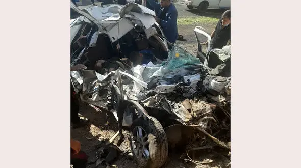 مرگ تلخ 2 جوان کرمانی در پژو له شده + عکس