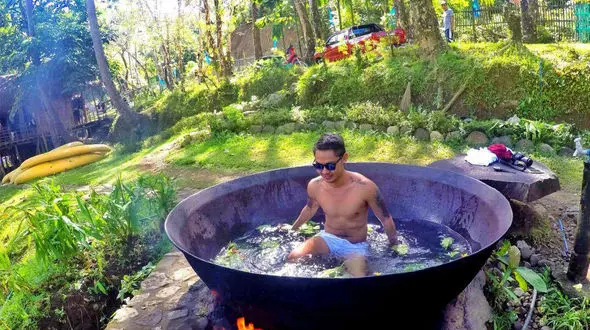 وان حمام لاکچری در فیلیپین + عکس