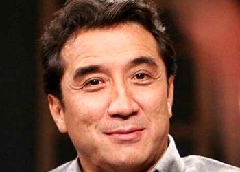 خداداد عزیزی: علی پروین به من گفت اگر می‌خواهی در پرسپولیس بازی کنی باید 500 بدهی