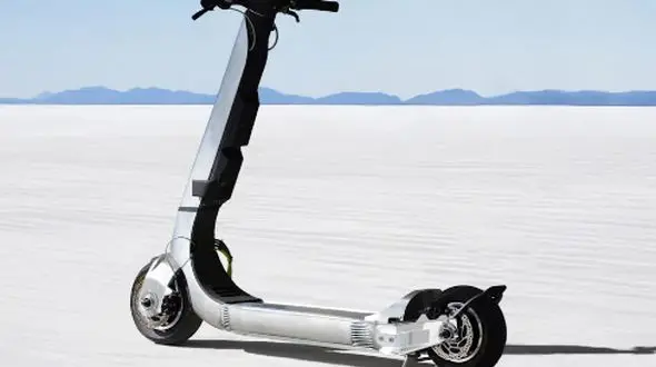 انقلابی در دنیای اسکوترها: سرعت 160 کیلومتربرساعت را تجربه کنید!