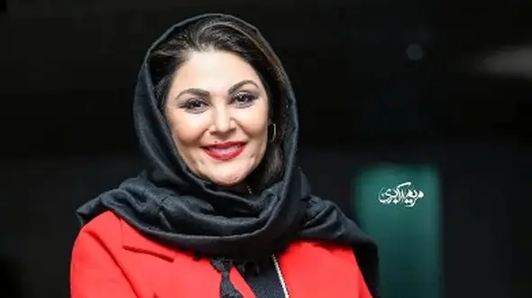 استایل لاکچری و زیبای لاله اسکندری در خارج از کشور همه رو خیره کرد / با کلاه و موهای باز