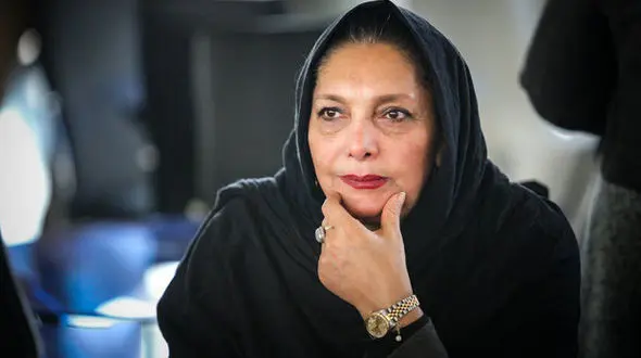 خشم منیژه حکمت از ممنوعیت واردات غذای سگ + عکس