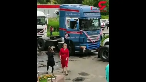 ویدیویی از خودروی عجیب عروس و داماد که در فضای مجازی ترکید / دردسر بزرگ پس از جشن+ فیلم