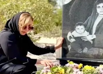 فیلم آواز جگرسوز/ مرجانه گلچین سرمزار عزیزش با دلی پر از بغض میخونه و اشک میریزه