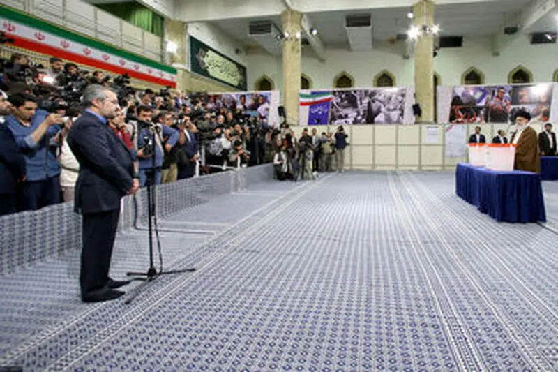شرکت رهبر انقلاب در انتخابات ریاست جمهوری و شورای شهر