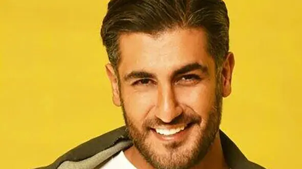 عکس هایی خجالت آور آقای خواننده فاش شد / شهاب مظفری همه را شوکه کرد  