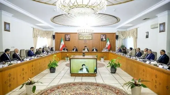 استمرار روند کاهشی تورم، رشد نقدینگی و قیمت ارز نیازمند کنترل و مراقبت جدی است