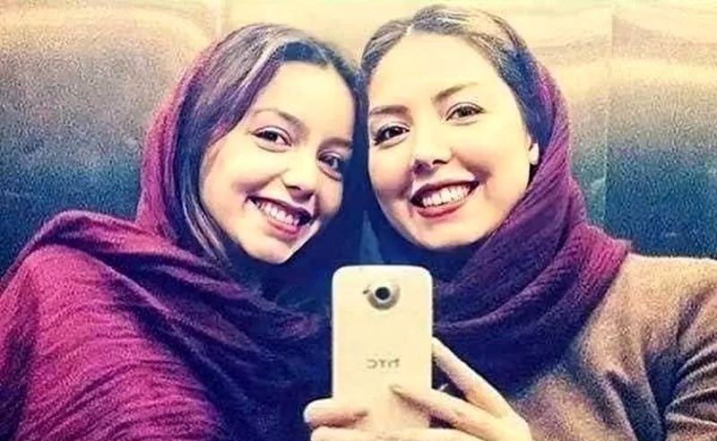 نازنین بیاتی و خواهرش