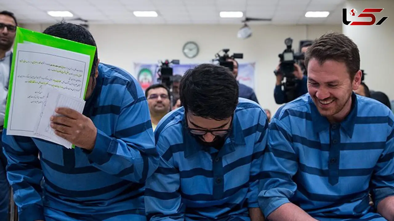 از پوشه طلقی مقابل صورت متهم تا مردی که ادعا می کرد برادرش تنها 10 گوشی وارد کرده است