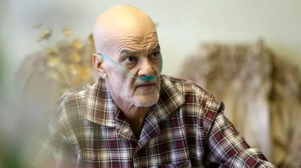 نویسنده برگزیده و معروف به کما رفت 