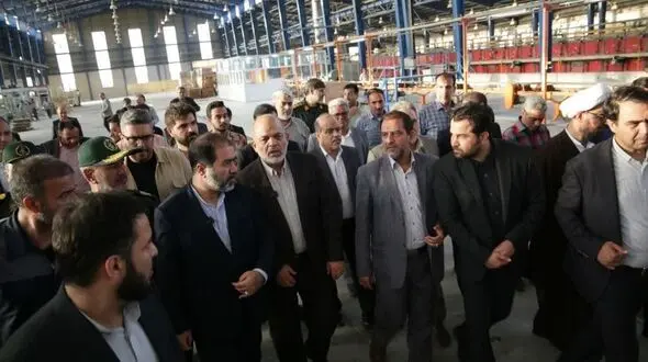 بازدید وزیر کشور از شرکت کاشی اصفهان