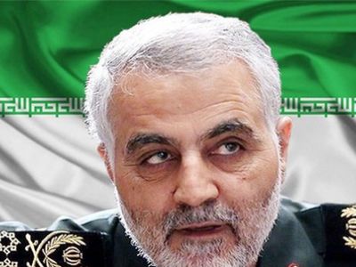 اشک های همسر شهید حاج قاسم سلیمانی در فراق سردار دل ها روی سنگ مزارش ...