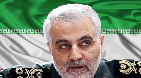اشک های همسر شهید حاج قاسم سلیمانی در فراق سردار دل ها روی سنگ مزارش ...