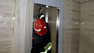 نجات 7 اهوازی گرفتار در  آسانسور