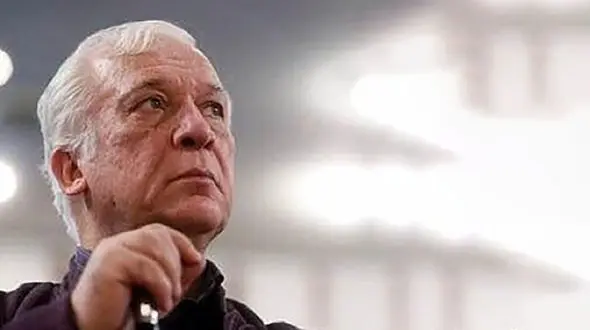 آخرین وضعیت خسرو سینایی در بیمارستان/ تنفس با دستگاه انجام می‌شود