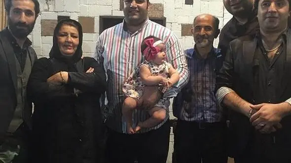 بهداد سلیمی با دخترش در کنار آقای بازیگر و پدر و مادرش +عکس 