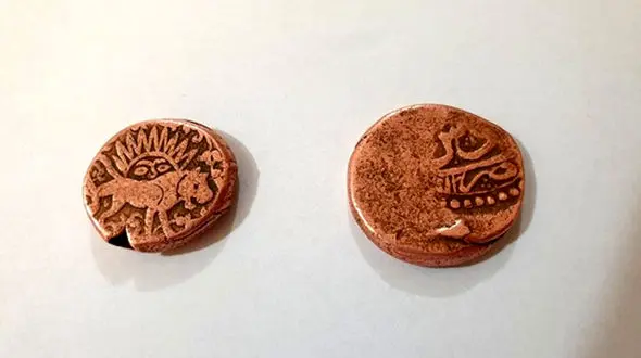 کشف ۲ سکه از دوران "صفوی" در دزفول از جیب دو فرد سودجو