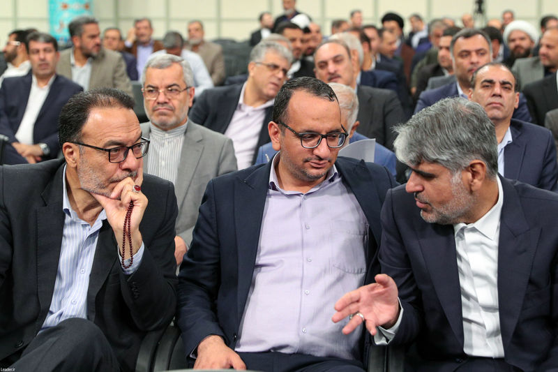 دیدار نمایندگان مجلس شورای اسلامی با رهبر انقلاب حضرت آیت الله خامنه ای -چهارشنبه ۲۱ خرداد ۱۴۰۴