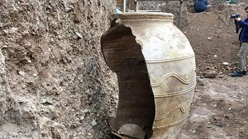 کشفیات جدید باستان شناسان در کنار خمره‌های شهر ری