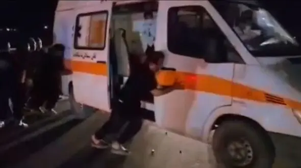 نقص فنی آمبولانس و مرگ بیمار آبدانانی/ تکرار یک اتفاق و زنگ هشدار  + فیلم
