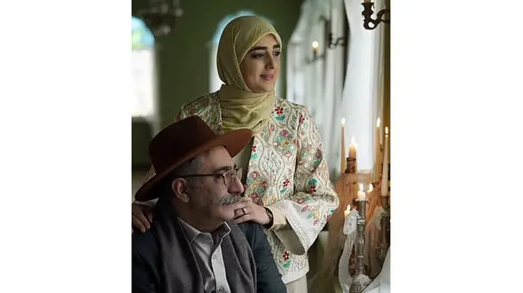 ویدیویی از  چیدمان شاهانه و لاکچری منزل شهرام شکیبا و ستاره سادات قطبی، پروانه سریال فریبا!