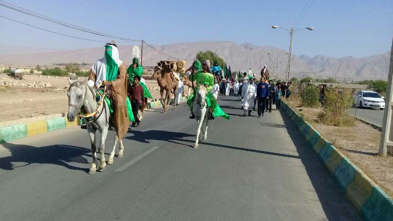 حرکت نمادین کاروان امام حسین(ع) به سمت کربلا