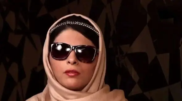 فیلم/ من هنوز چیزی نگفتم که تو طاقتت تموم شد... / جگرسوزترین دکلمه عاشقانه مریم حیدرزاده، با سوز صداش روح آدم به پرواز درمیاد