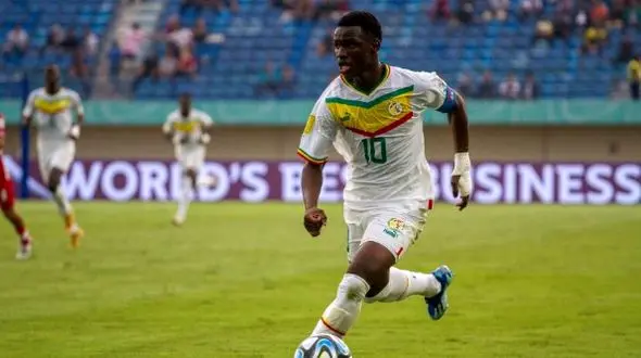 آمارا دیوف گزینه بارسلونا و لیورپول به پرسپولیس می‌رود! + آمار و بیوگرافی