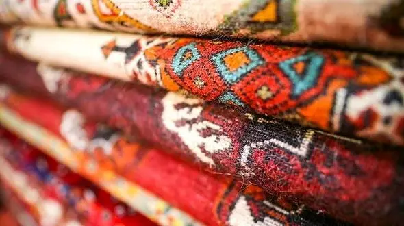 فرش ایرانی نیازمند حمایت جدی دولت