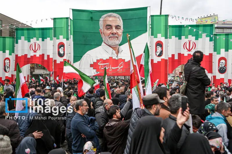 حضور مردم ایران در راهپیماتیی 22 بهمن 1404