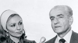 عکس سفر در زمان / خوشگذرانی «محمدرضا پهلوی و فرح دیبا در روسیه / لباسی که شایسته ملکه نبود /  سال 1344