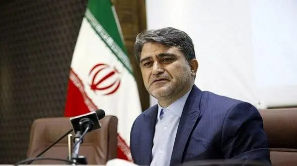  رئیس جمهور نتوانست اقتصاددانان را به خط کند / عزم دولت برای حذف دلال ها جدی نیست + صوت 