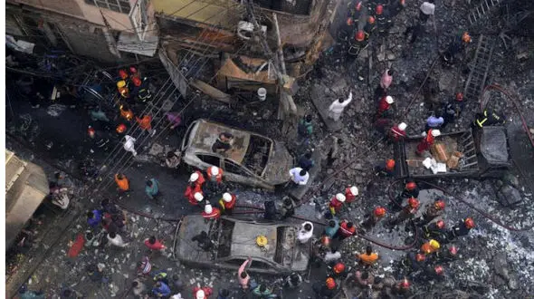  جان باختگان آتش‌سوزی بزرگ به 80 نفر رسید+ عکس