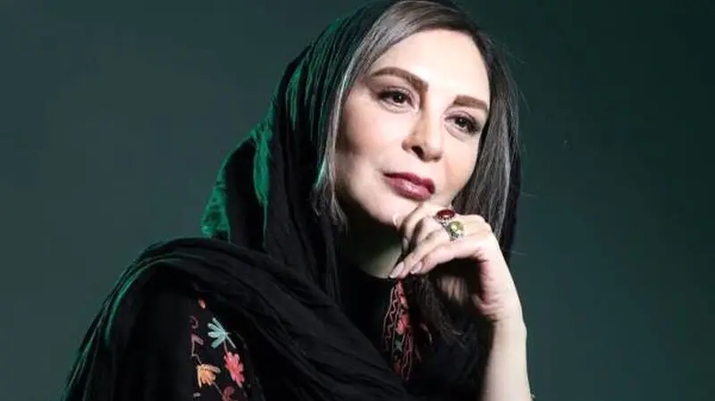 افسانه بایگان 