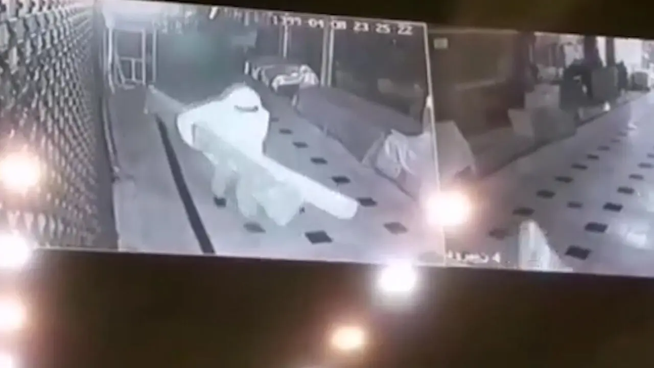 سرقت عجیب با لباس ضد کرونا در قائم‌ شهر + فیلم